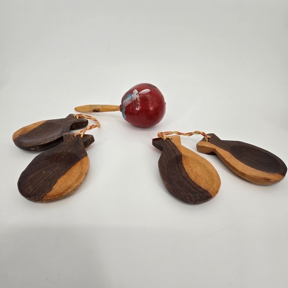 Vintage Wooden Toy & Game Lot Yahtzee Spill & Spell Kaleidoscope Clappers Rattle - Picture 4 of 10